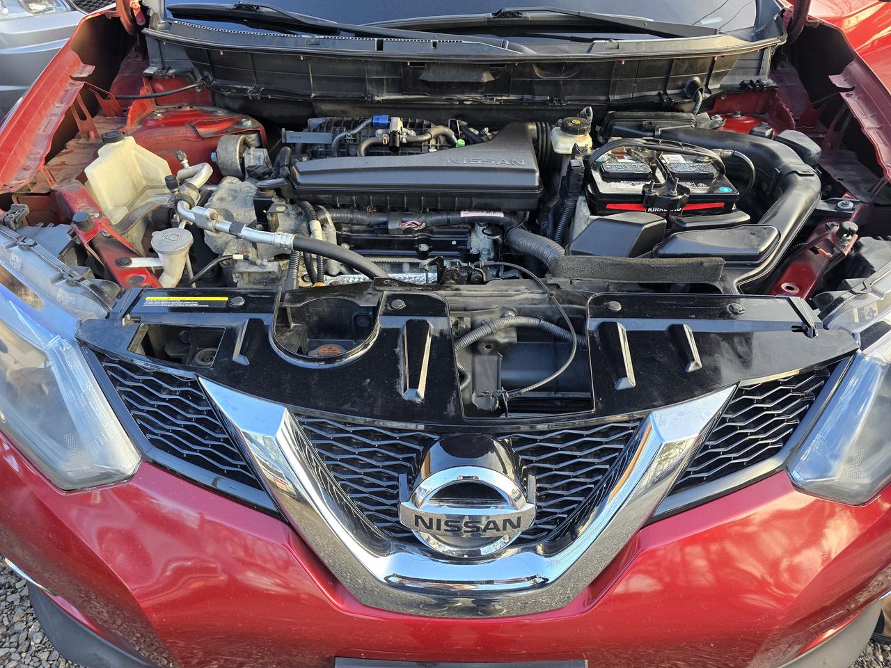 2015 Nissan Rogue SV Photo