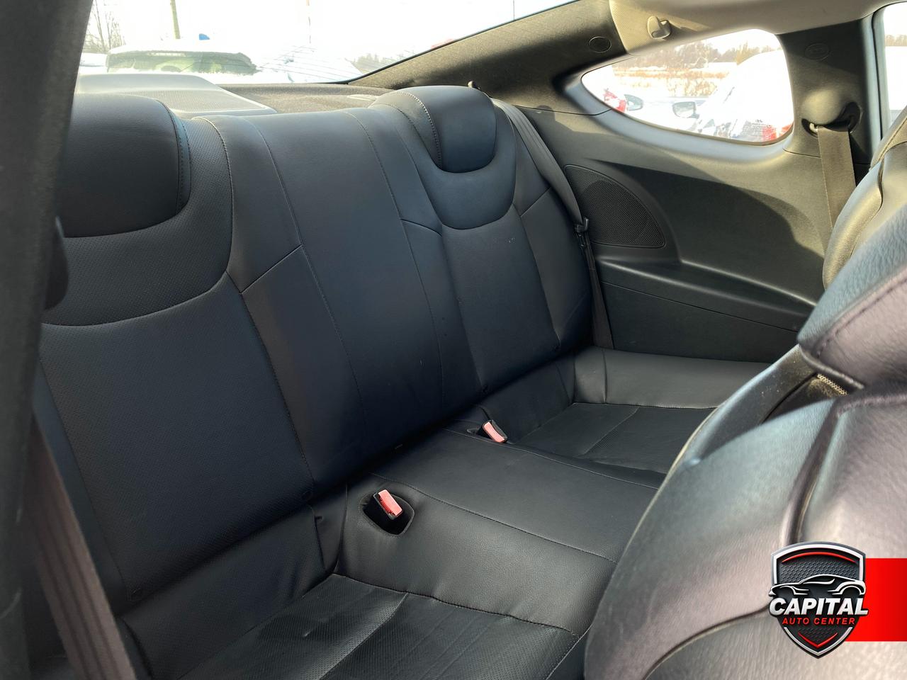 2012 Hyundai Genesis 2.0 Photo