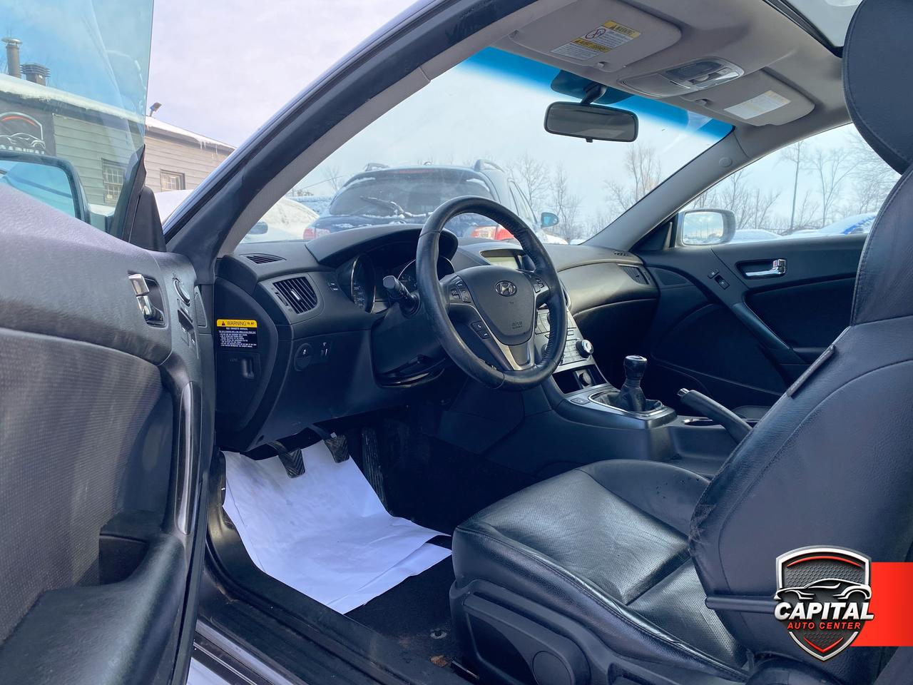 2012 Hyundai Genesis 2.0 Photo