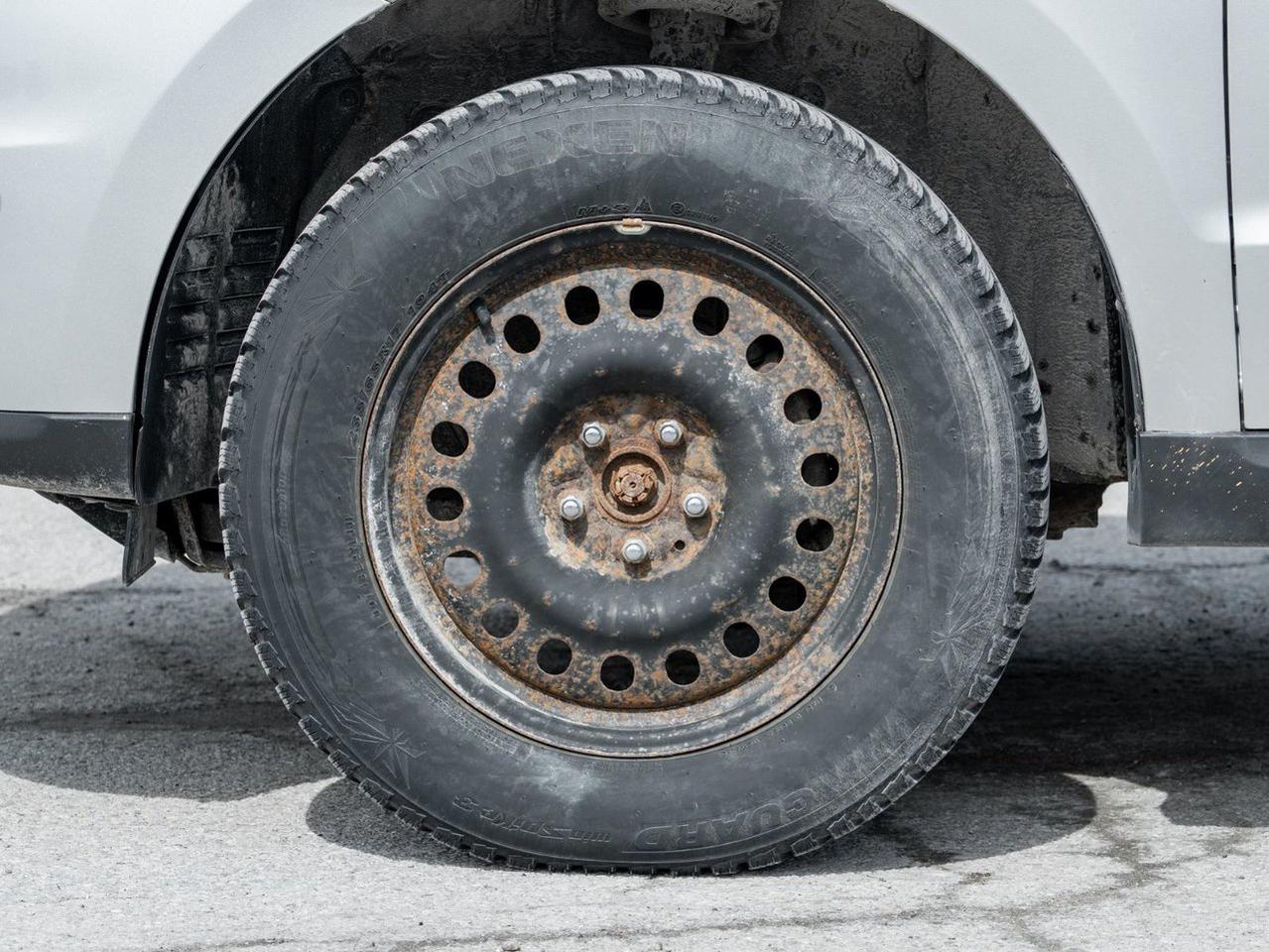 2011 Hyundai Santa Fe GL Photo