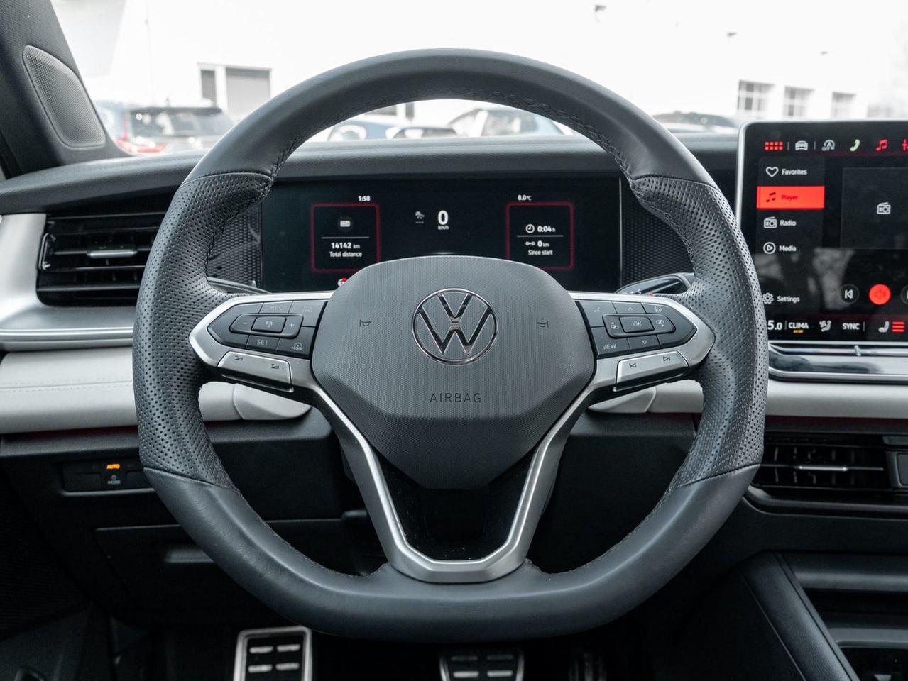 2025 Volkswagen Tiguan Comfortline R-Line Black Edition Photo