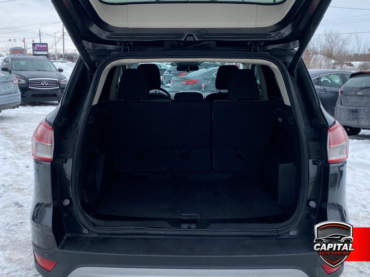 2016 Ford Escape SE Photo