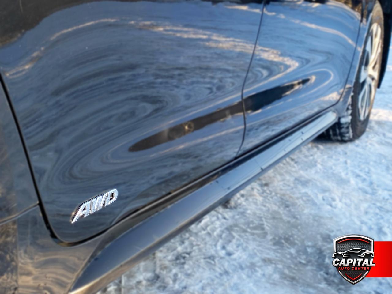 2024 Toyota Corolla Hybrid LE Photo