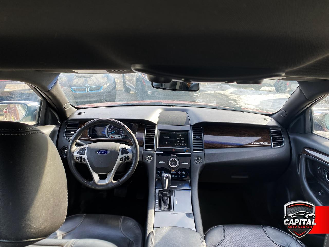 2015 Ford Taurus LIMITED Photo