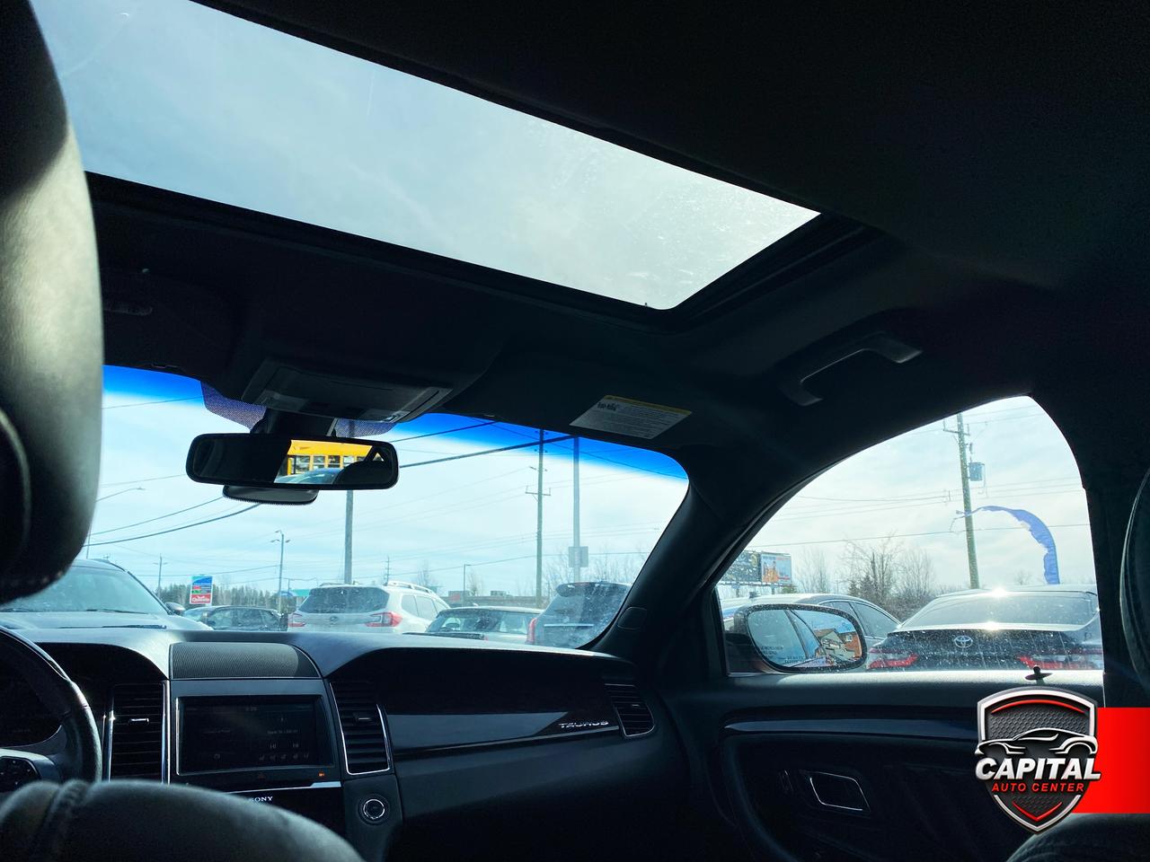 2015 Ford Taurus LIMITED Photo