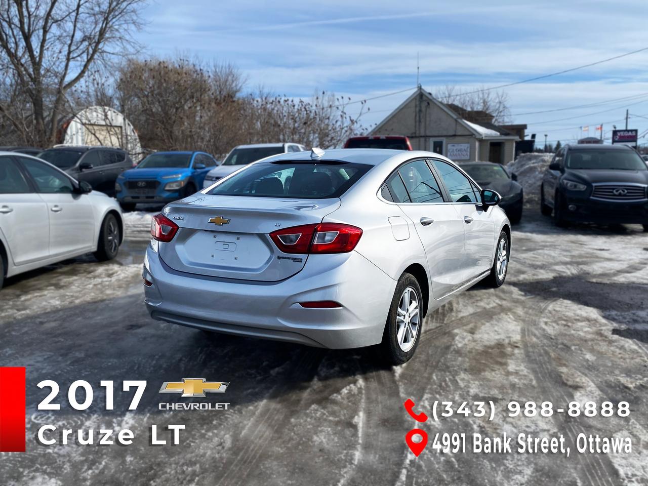 2017 Chevrolet Cruze LT Photo3