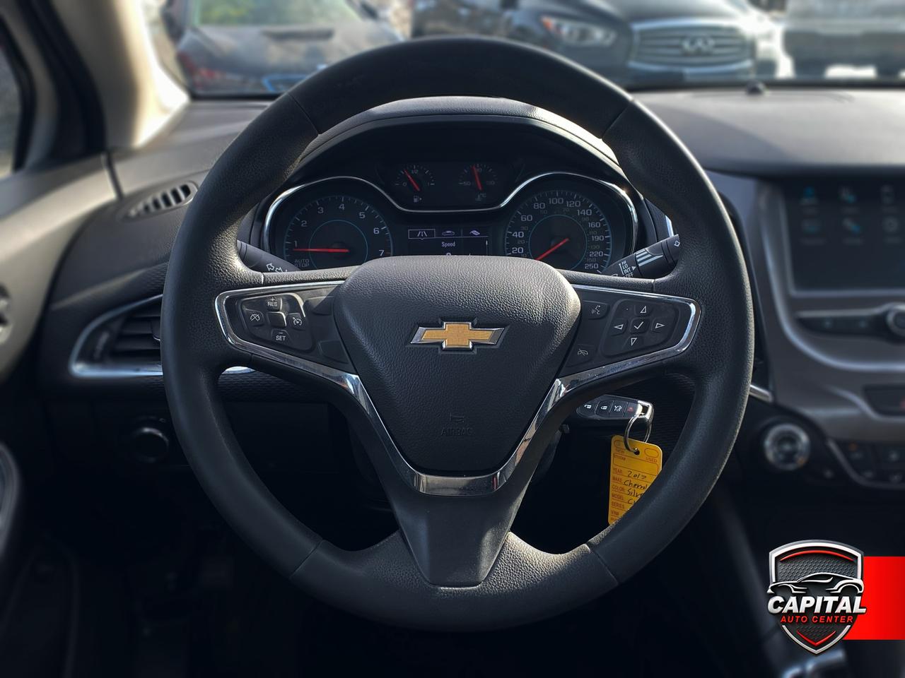 2017 Chevrolet Cruze LT Photo