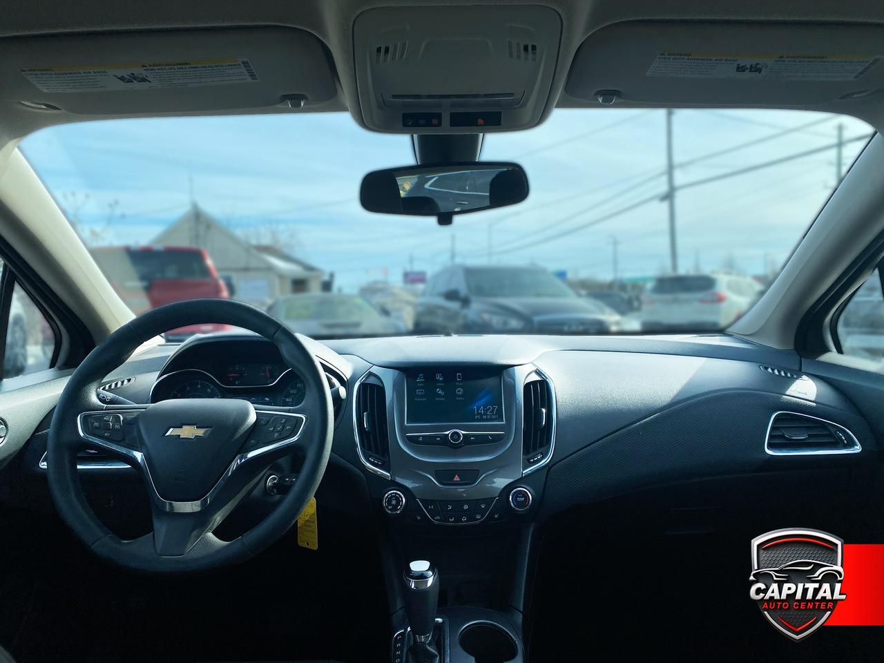 2017 Chevrolet Cruze LT Photo