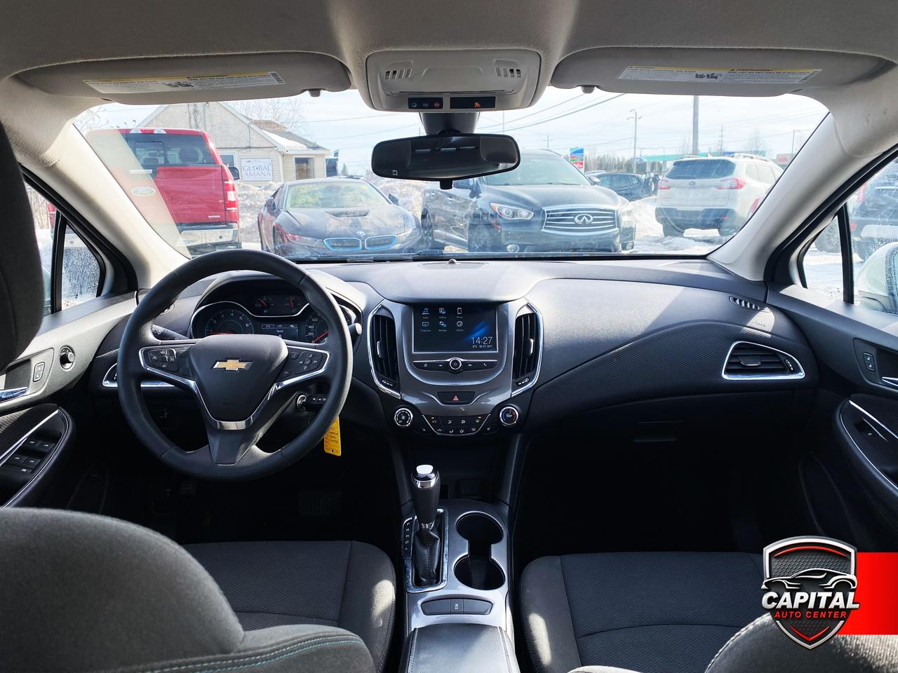 2017 Chevrolet Cruze LT Photo