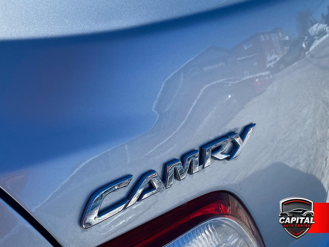 2011 Toyota Camry Hybrid Photo