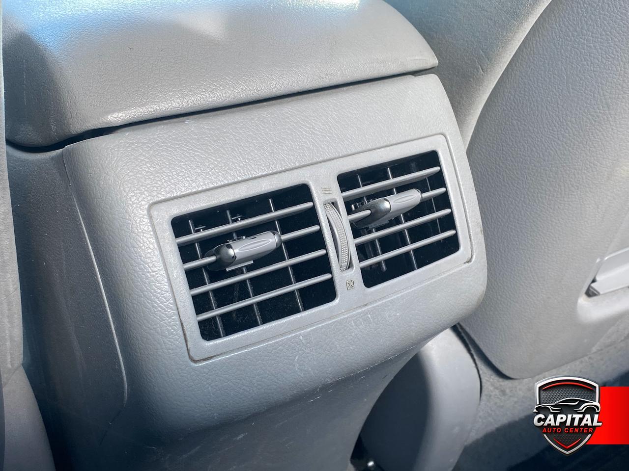 2011 Toyota Camry Hybrid Photo