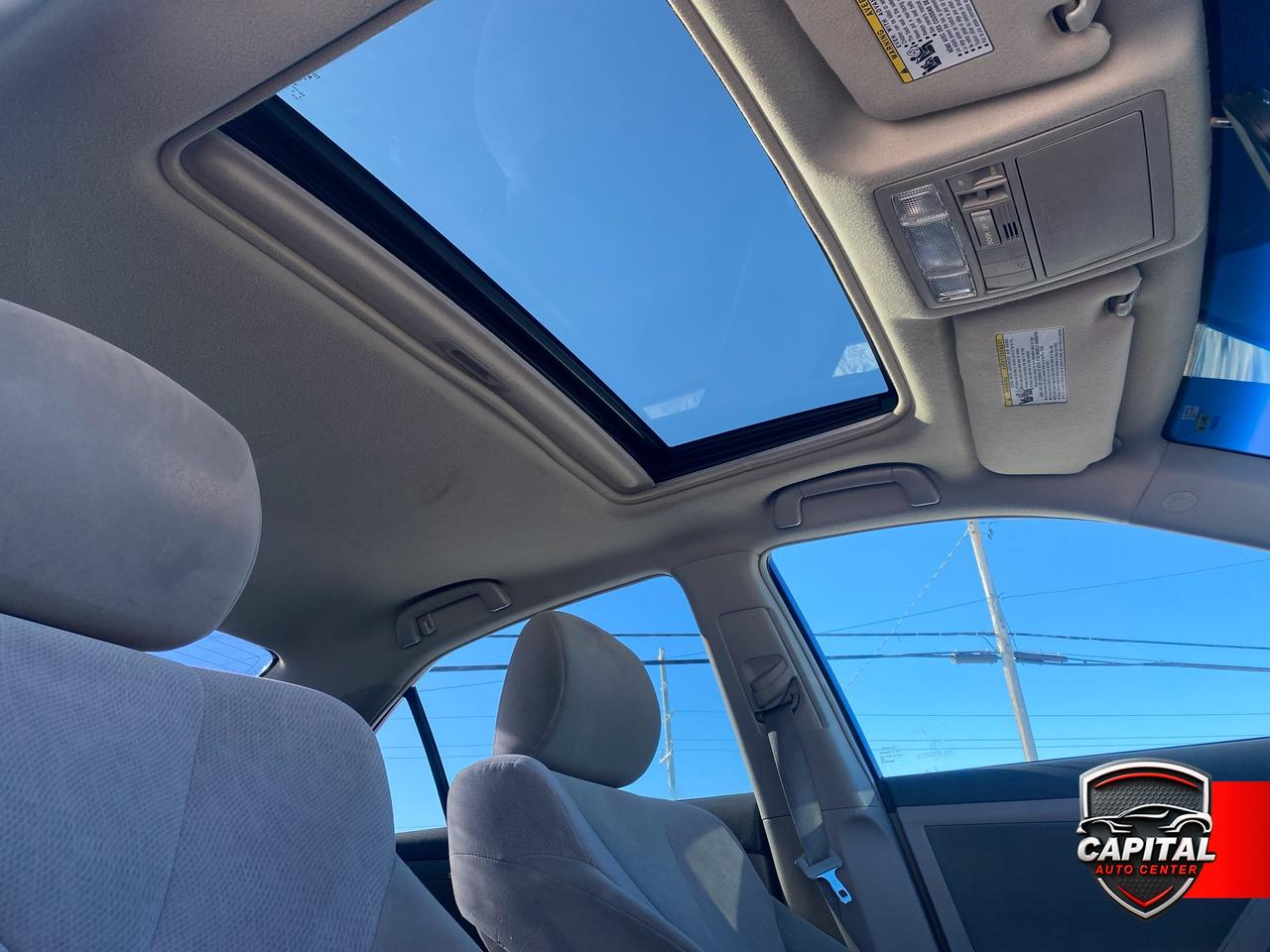 2011 Toyota Camry Hybrid Photo