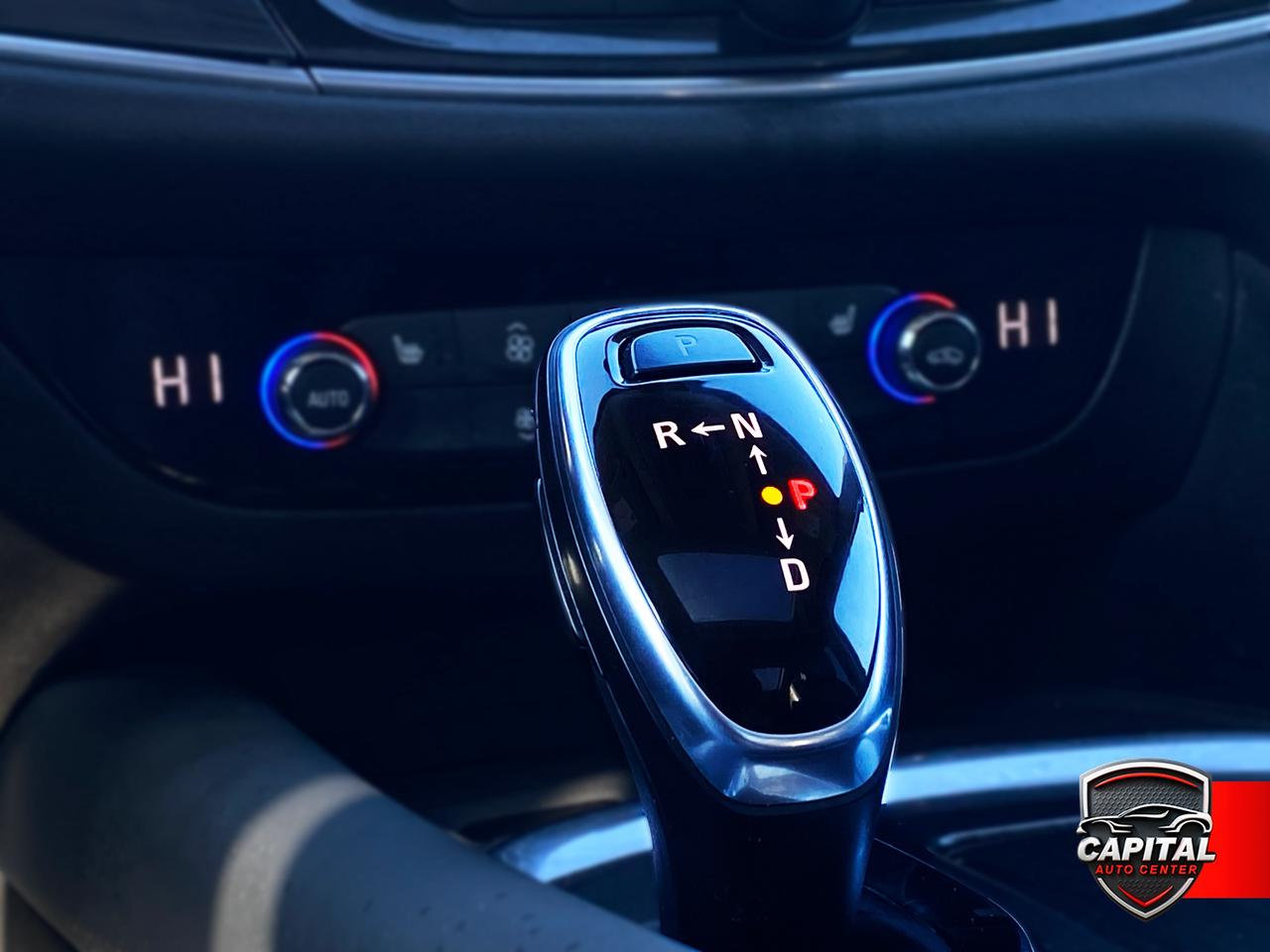 2019 Buick Enclave Essence Photo