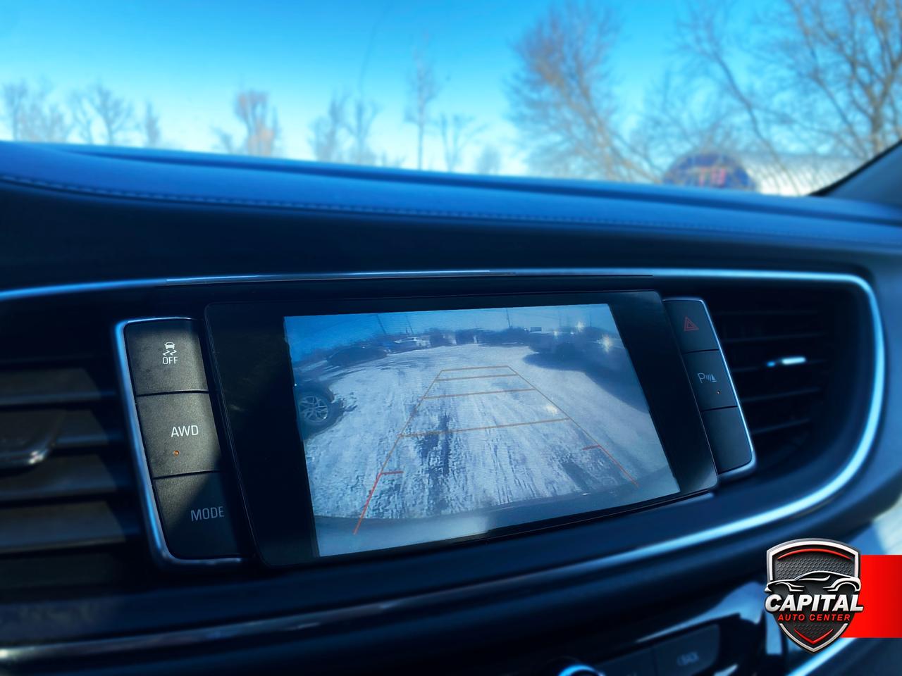 2019 Buick Enclave Essence Photo