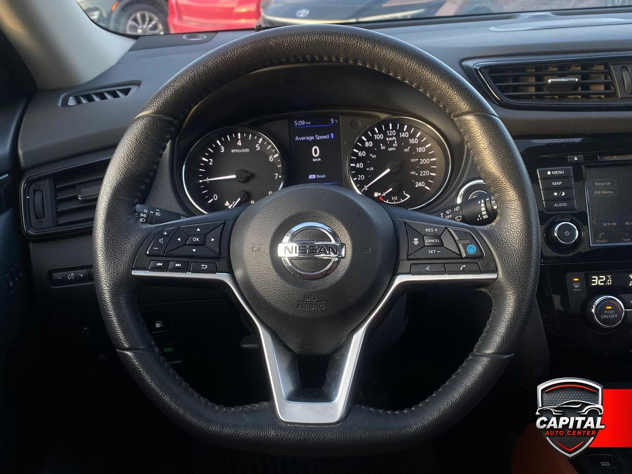 2020 Nissan Rogue SL Photo