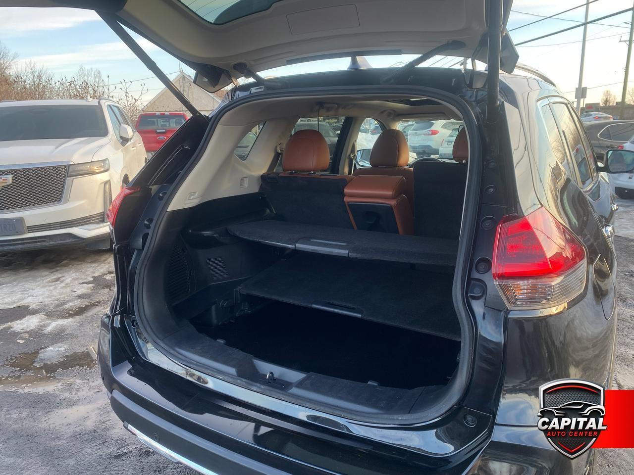 2020 Nissan Rogue SL Photo