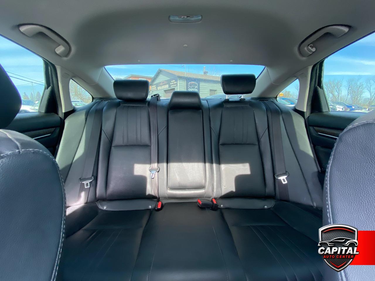 2019 Honda Accord Touring Photo