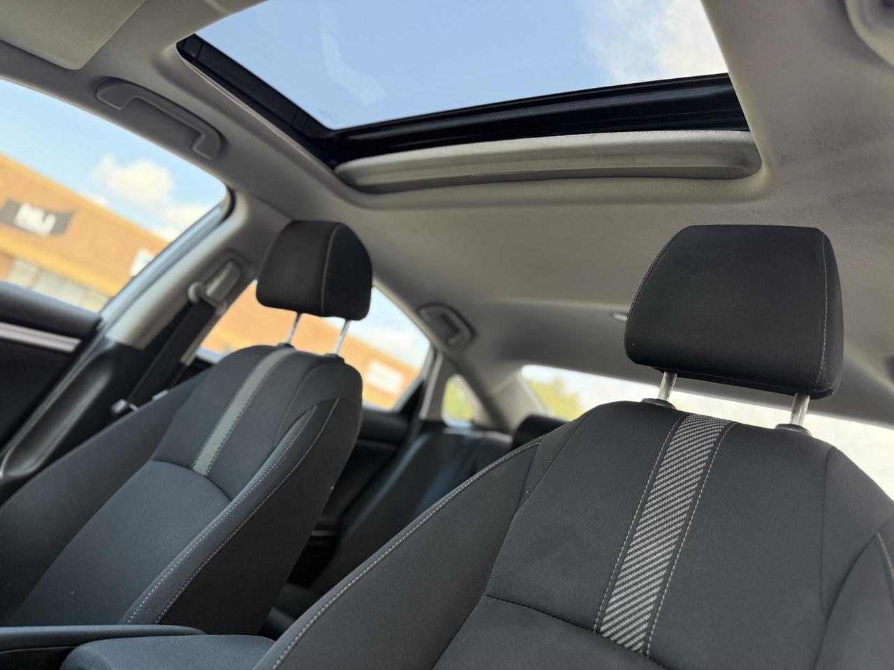 2017 Honda Civic EX-T Photo