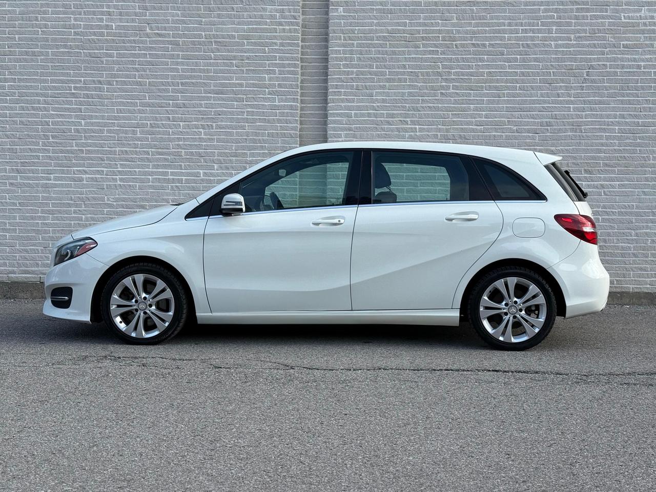 2016 Mercedes-Benz B-Class B 250 Photo2
