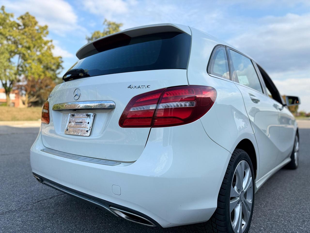 2016 Mercedes-Benz B-Class B 250 Photo