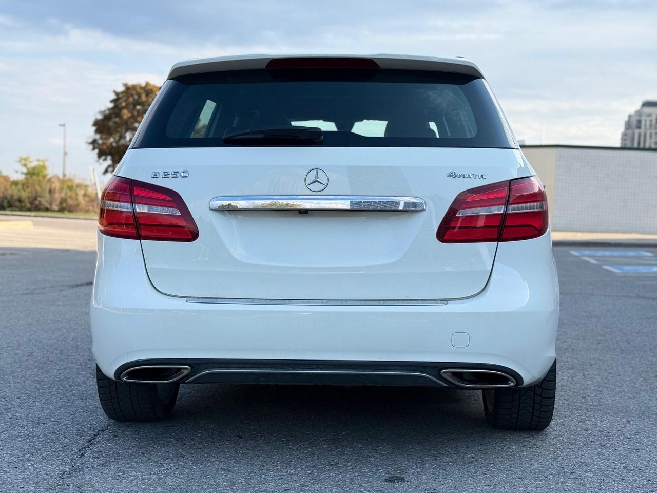 2016 Mercedes-Benz B-Class B 250 Photo