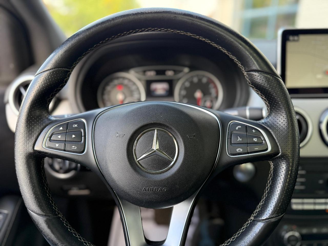 2016 Mercedes-Benz B-Class B 250 Photo