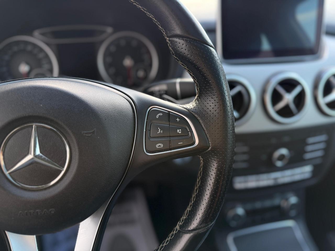 2016 Mercedes-Benz B-Class B 250 Photo