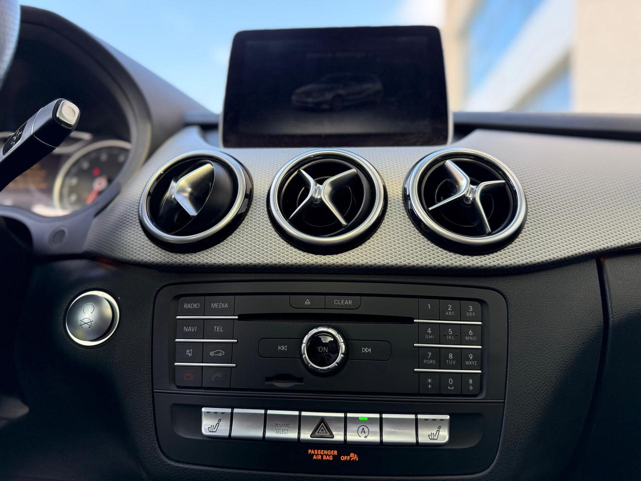 2016 Mercedes-Benz B-Class B 250 Photo