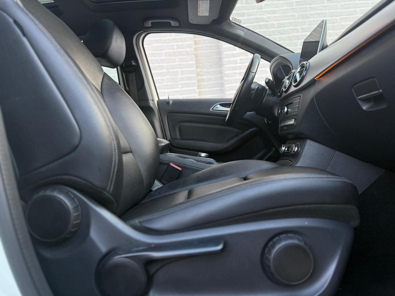 2016 Mercedes-Benz B-Class B 250 Photo