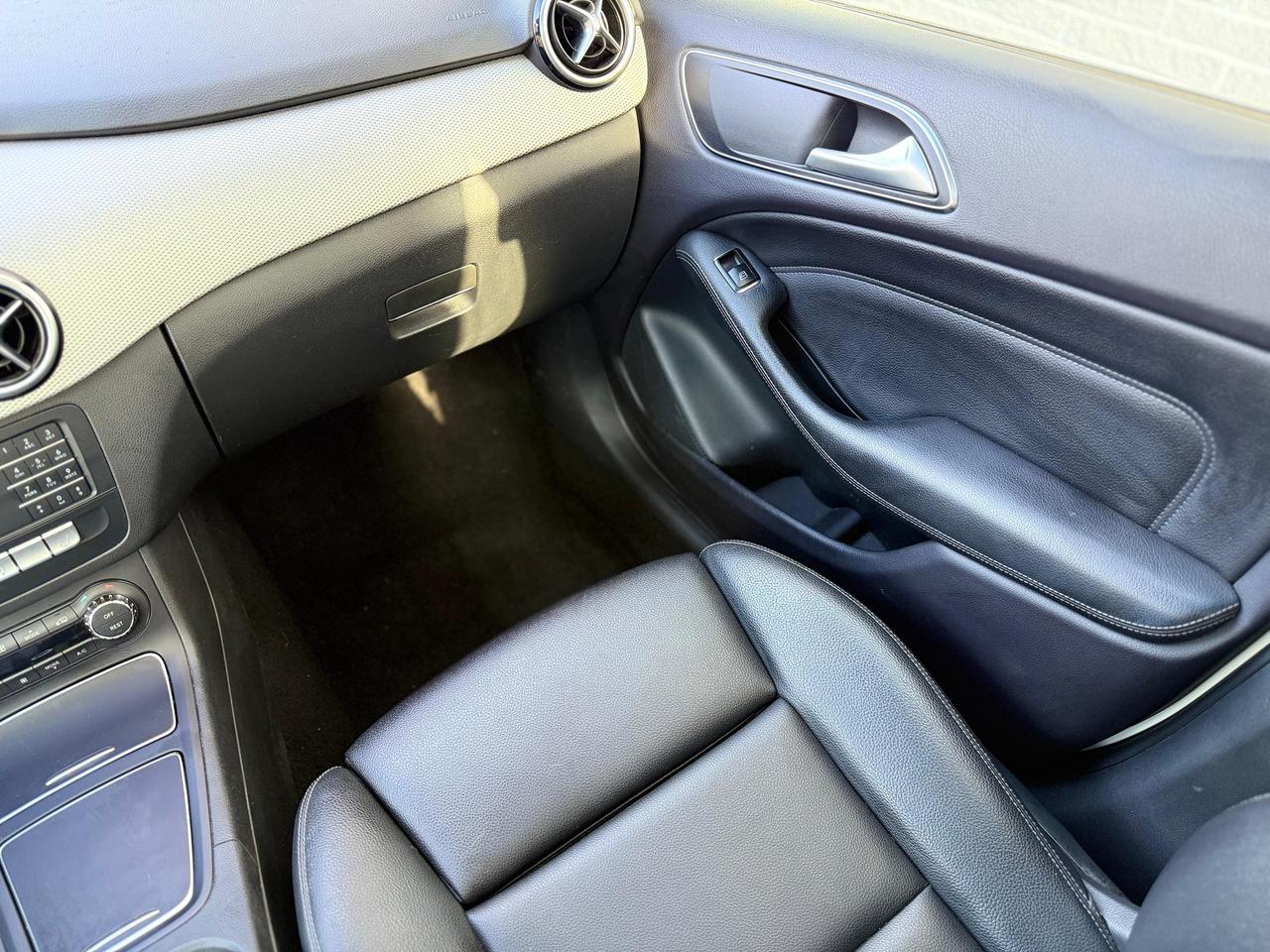 2016 Mercedes-Benz B-Class B 250 Photo