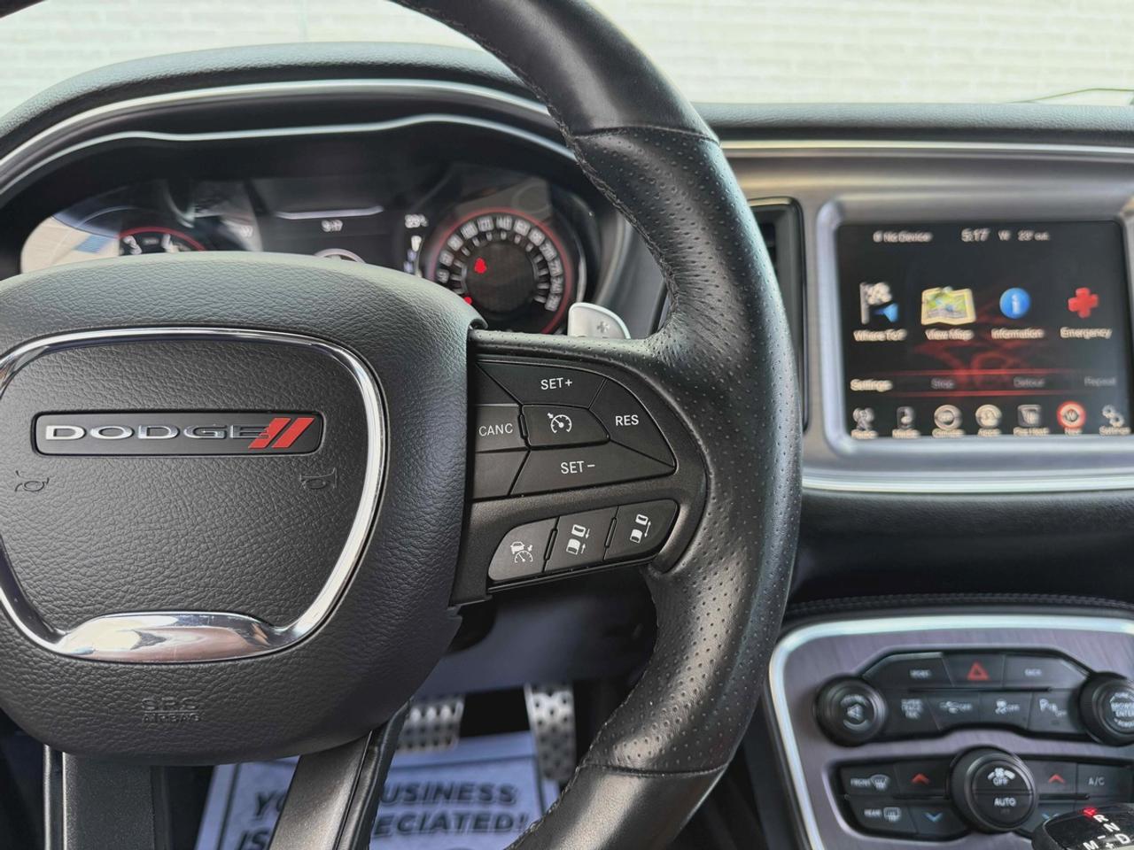 2016 Dodge Challenger SXT Photo