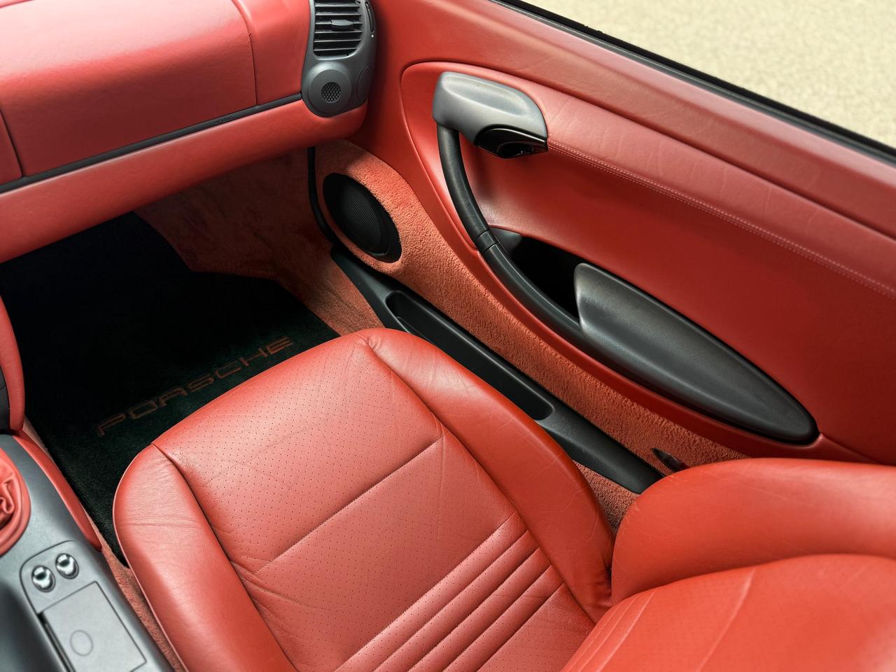 1997 Porsche Boxster BASE Photo