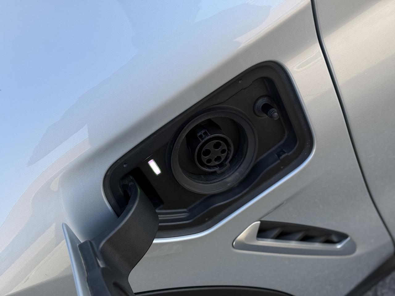 2021 BMW X3 xDrive30e Photo