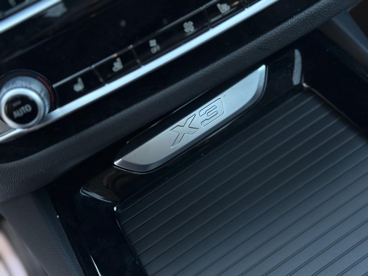 2021 BMW X3 xDrive30e Photo