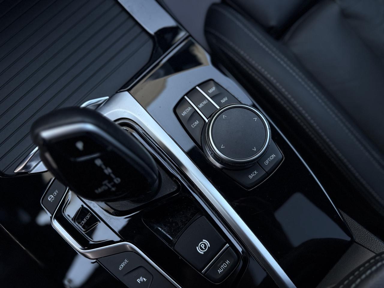 2021 BMW X3 xDrive30e Photo