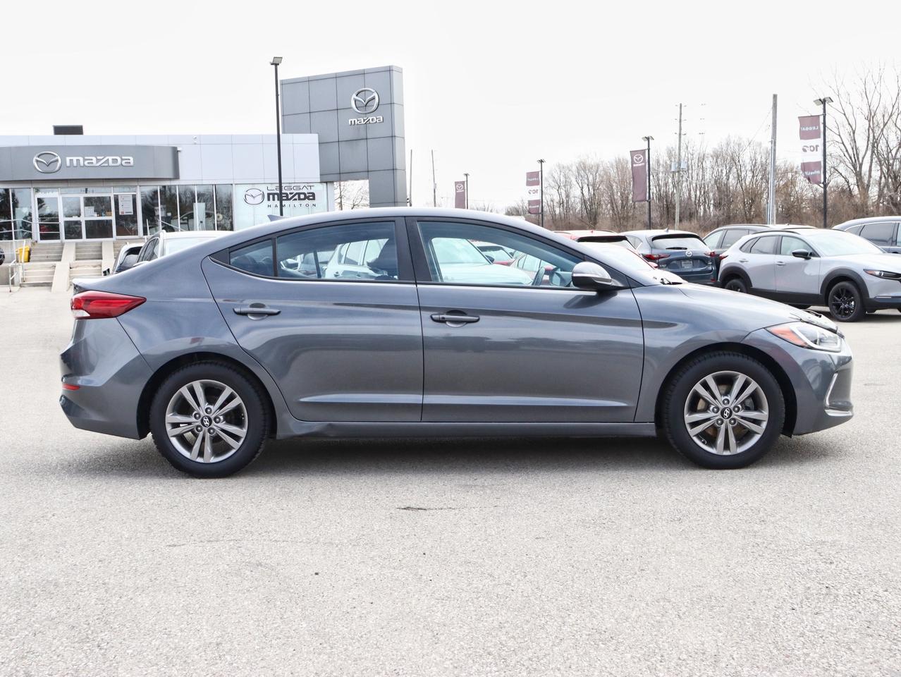 2018 Hyundai Elantra GL SE Photo2