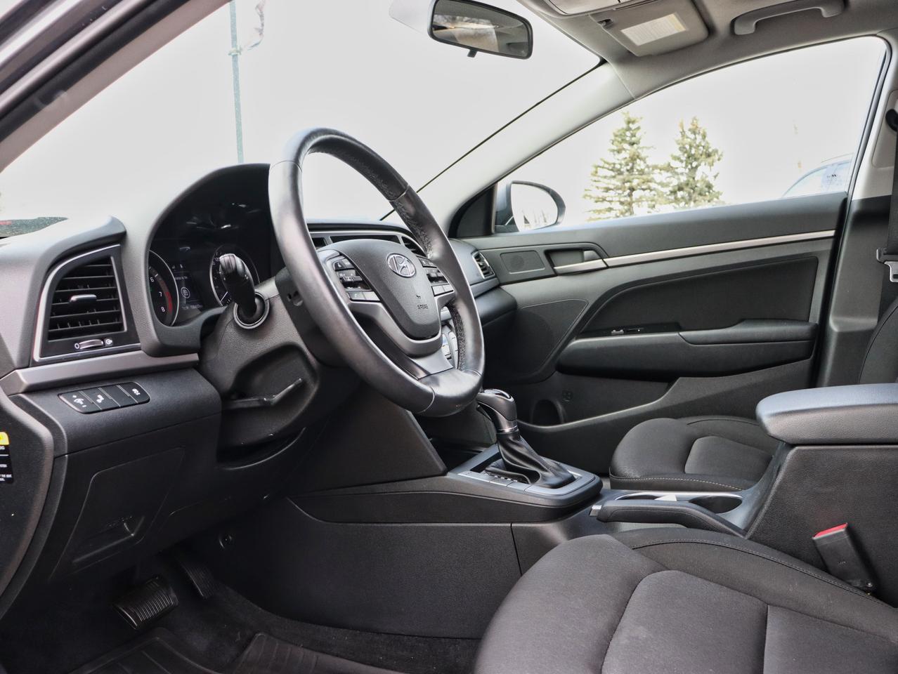 2018 Hyundai Elantra GL SE Photo