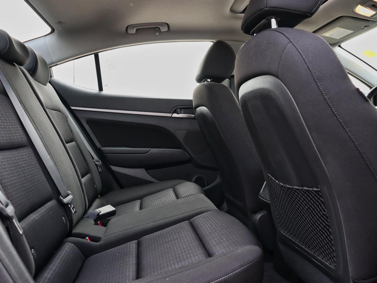 2018 Hyundai Elantra GL SE Photo