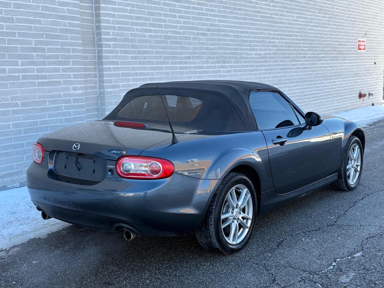 2011 Mazda MX-5 Miata Sport Photo