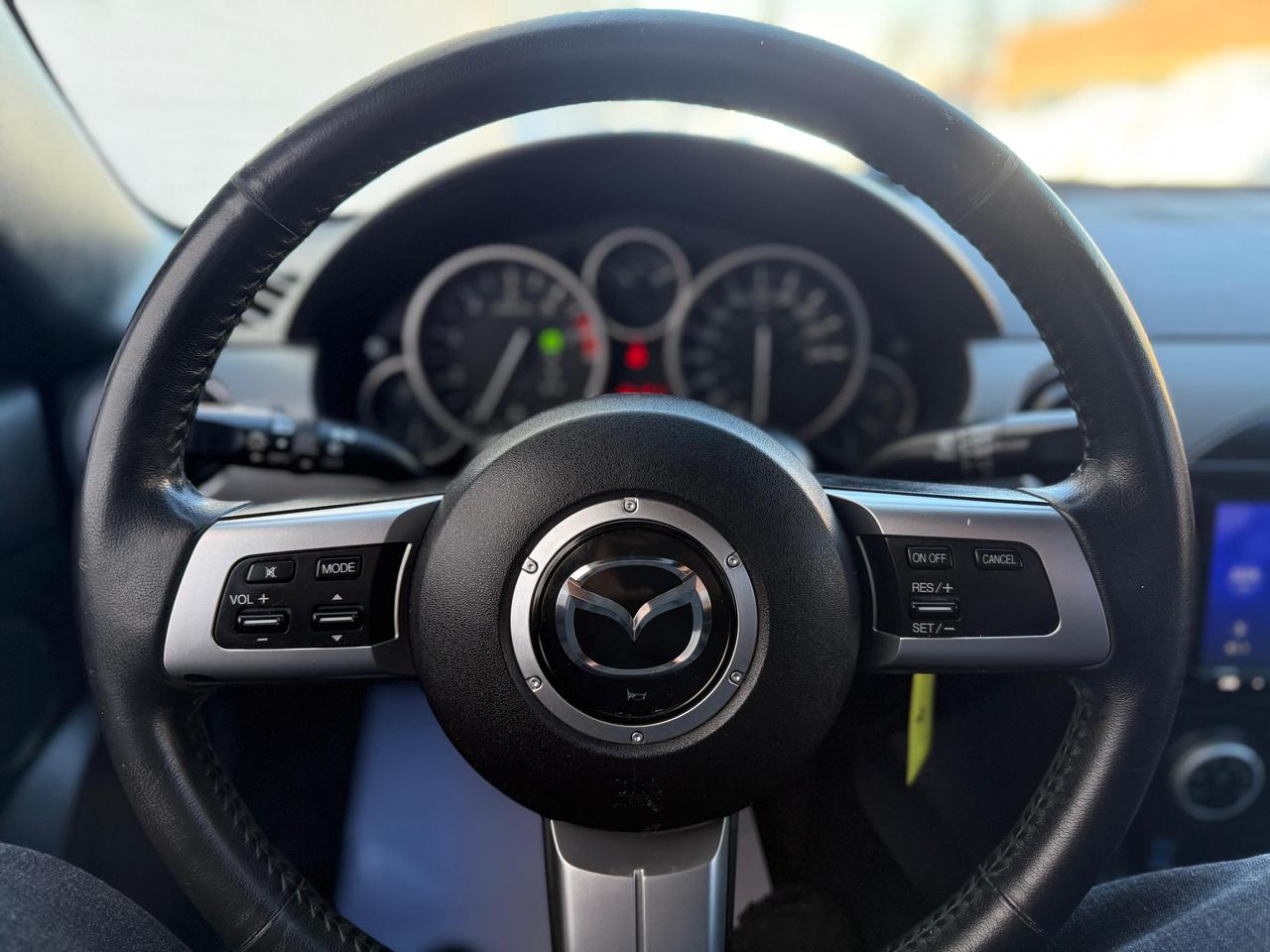 2011 Mazda MX-5 Miata Sport Photo