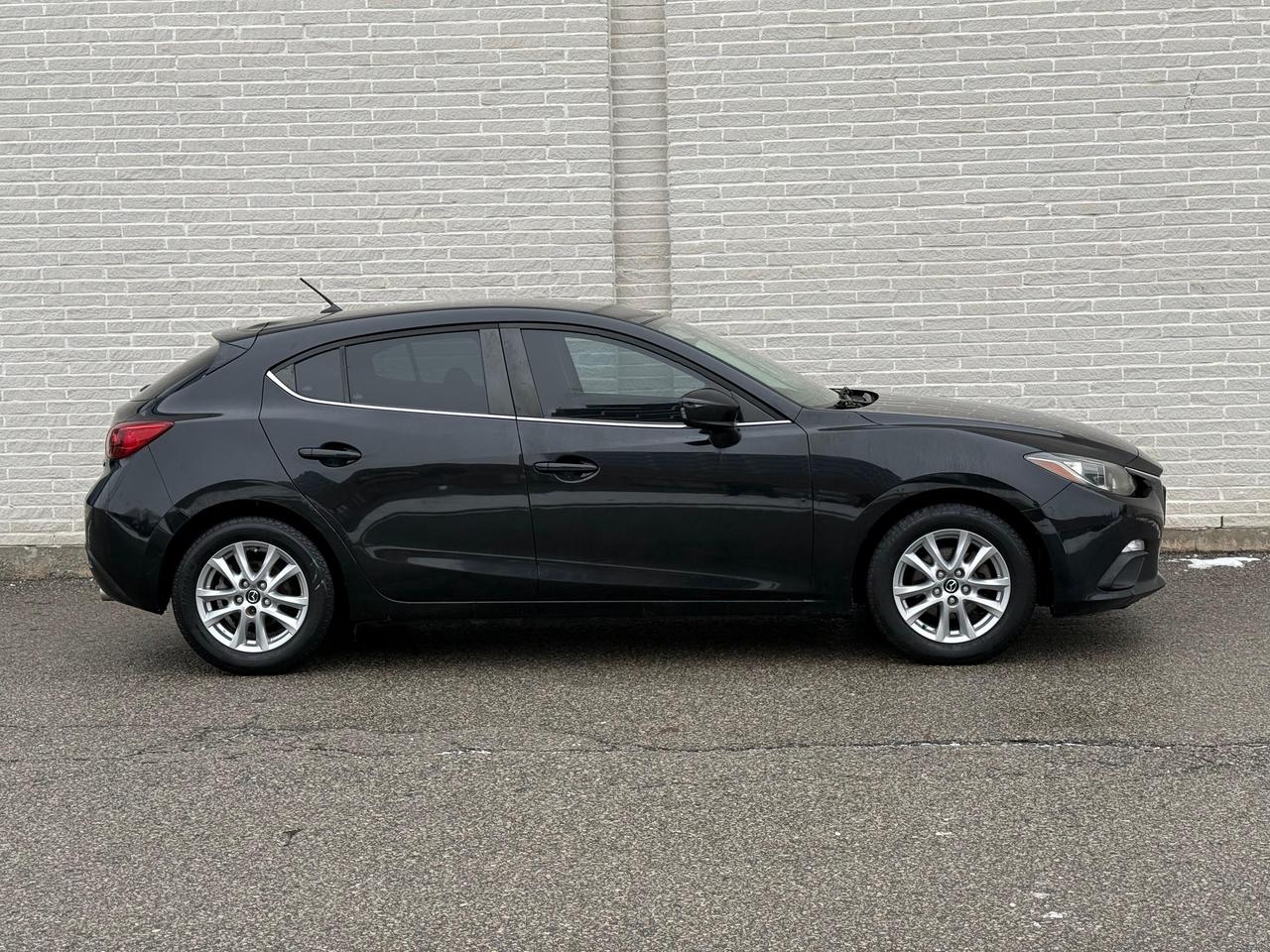 2014 Mazda MAZDA3 GS Photo