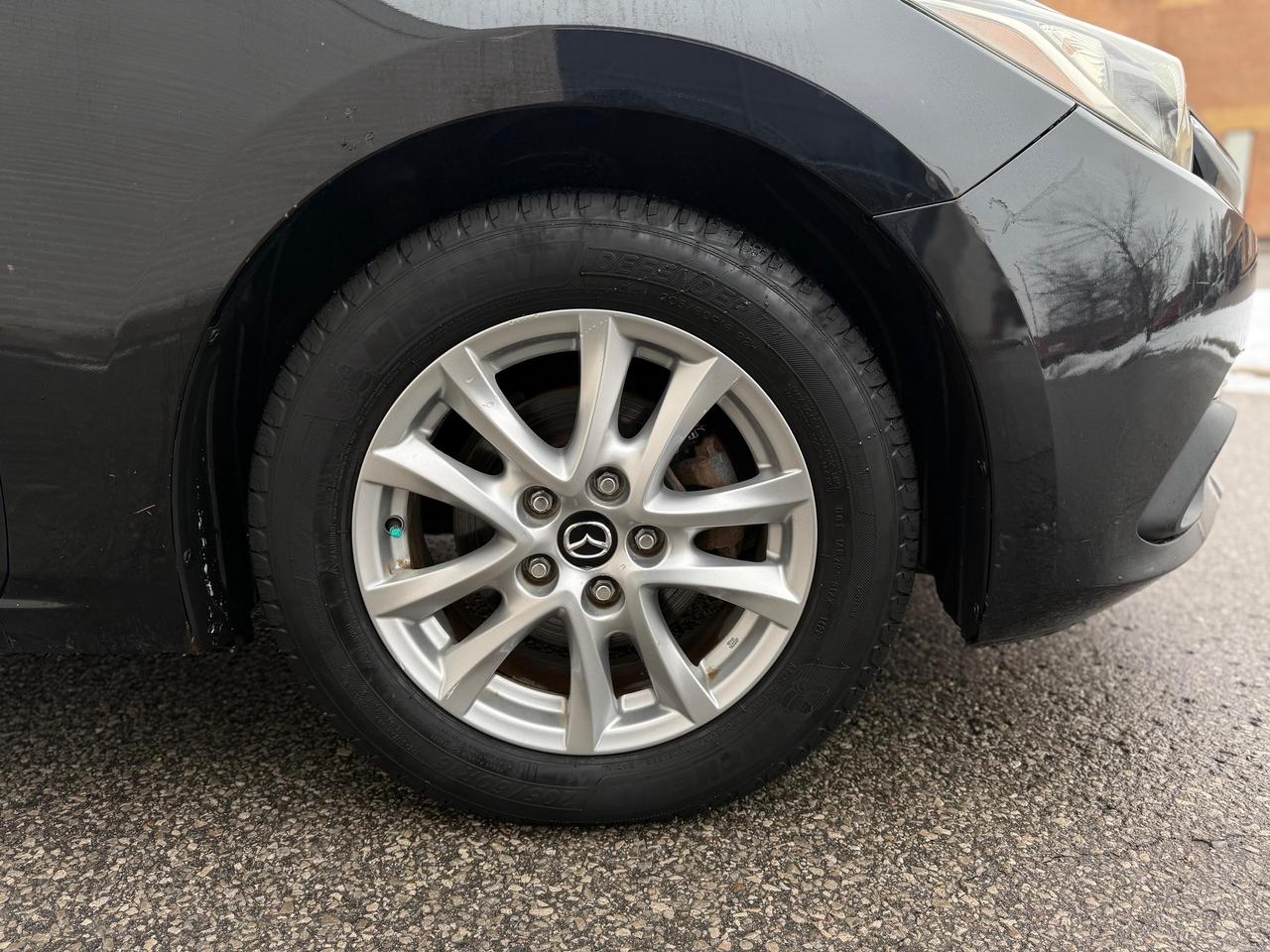 2014 Mazda MAZDA3 GS Photo