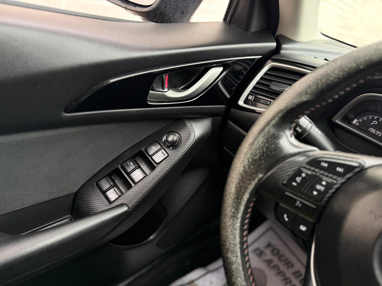 2014 Mazda MAZDA3 GS Photo