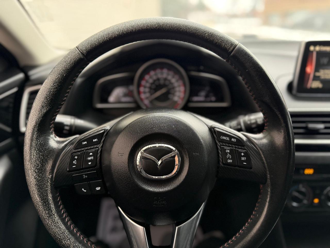 2014 Mazda MAZDA3 GS Photo