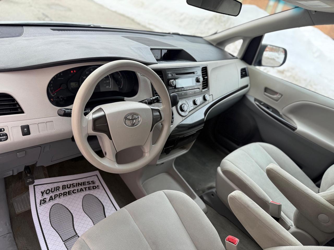 2013 Toyota Sienna BASE Photo