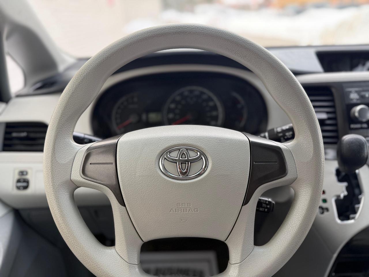 2013 Toyota Sienna BASE Photo