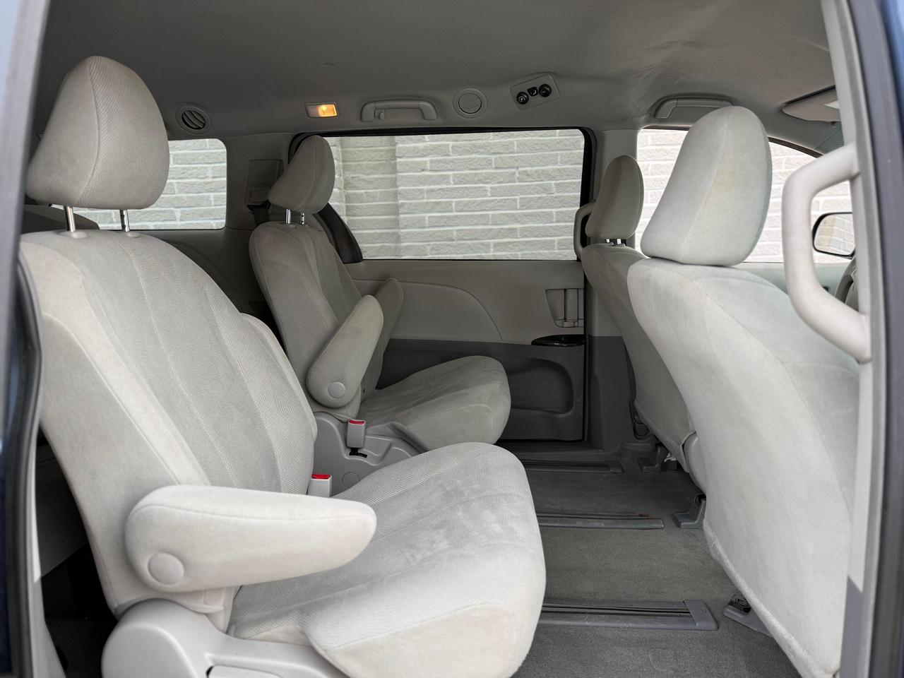 2013 Toyota Sienna BASE Photo
