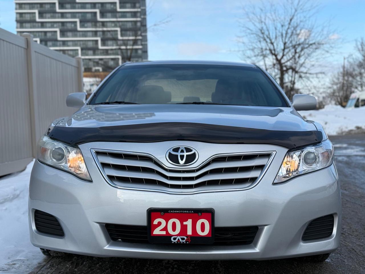 2010 Toyota Camry LE Photo