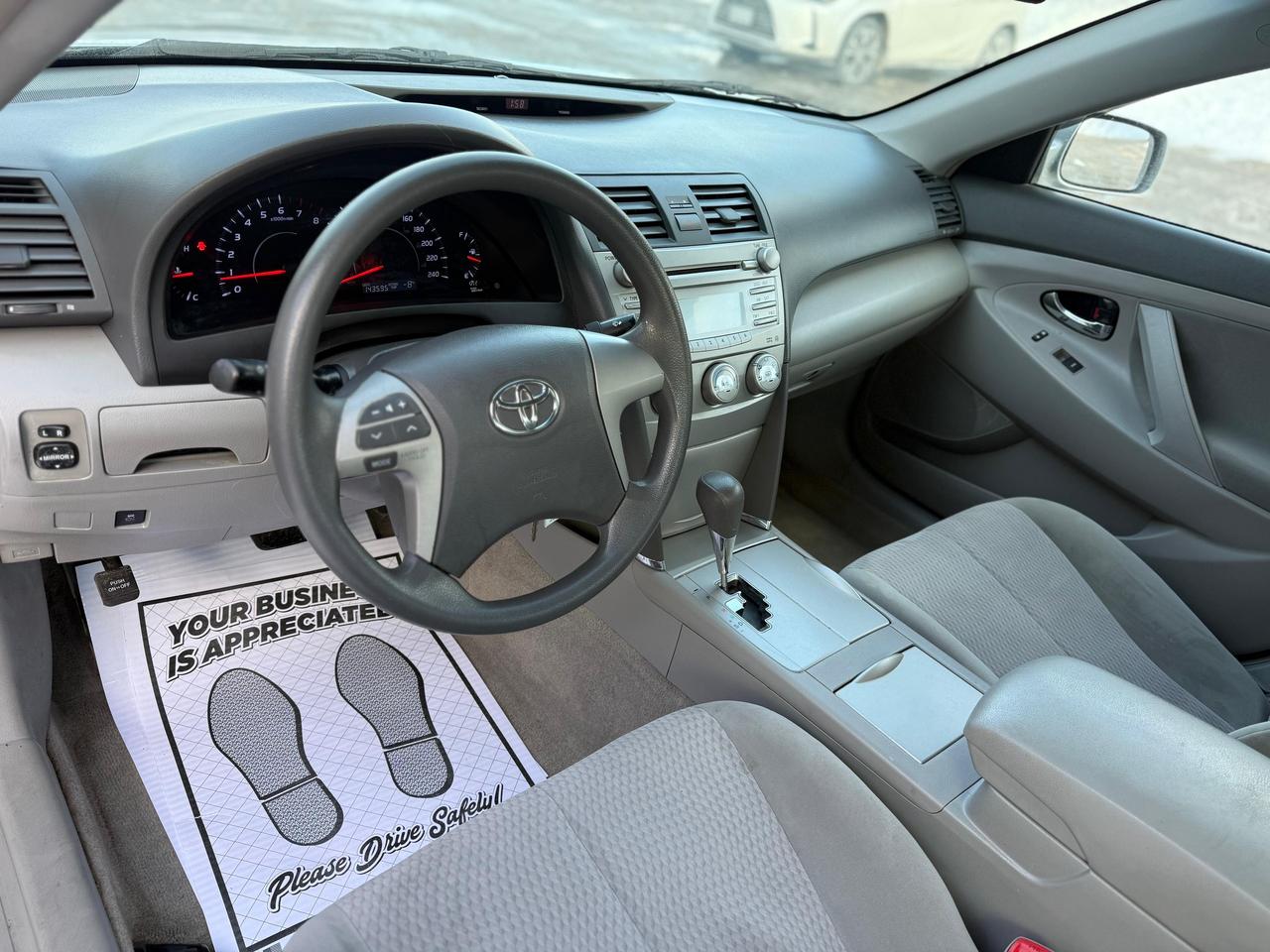 2010 Toyota Camry LE Photo