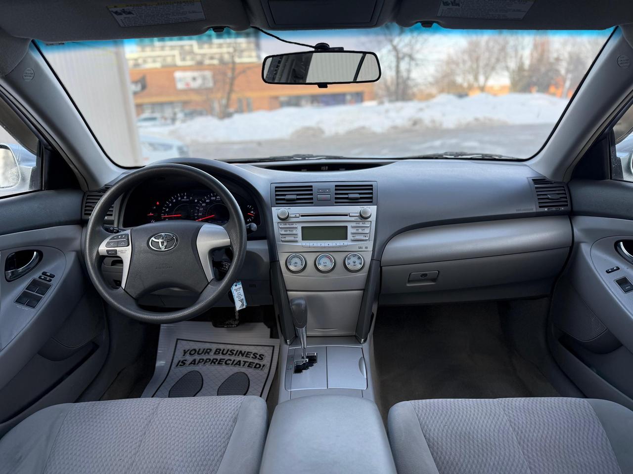 2010 Toyota Camry LE Photo